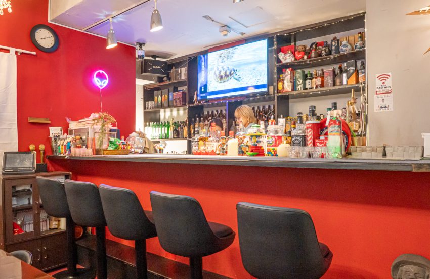 カラオケパブ ナンバーワンt